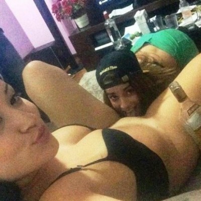 Amigas bebendo e brincando de safadeza cairam na net