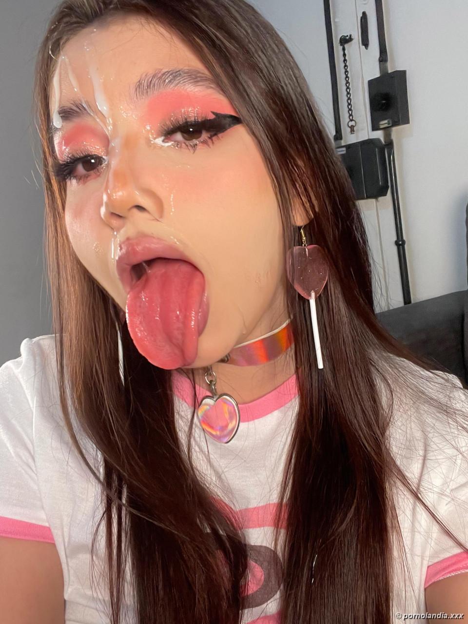 Japonesinha pelada adora gozada na cara - Foto 240099