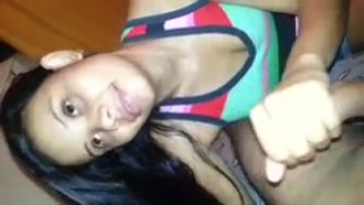 Beatriz 19 anos chupando pau e dando a buceta Caiu no Whatsapp