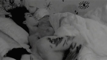 Natália Deodato do BBB 22 pagou peitinho dormindo